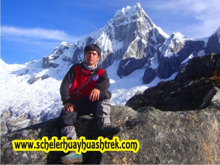 Taulliraju Mountain, Trek Santa Cruz - 69 Lake